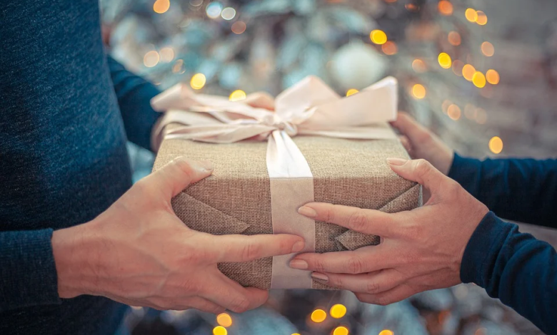 4 Adorable and Thoughtful Gift Ideas For Your Friends and Family