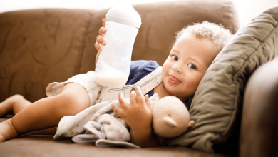 7 Myths About Baby Formula Feeding