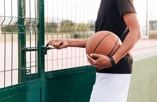 How To Prepare for College Basketball Tryouts