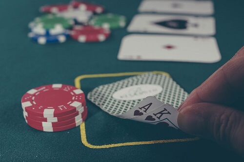 How to Become a Better Entrepreneur Through Poker